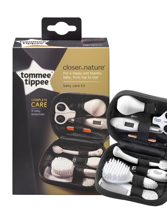 Tommee Tippee Closer to Nature Healthcare and Grooming Kit image number 1